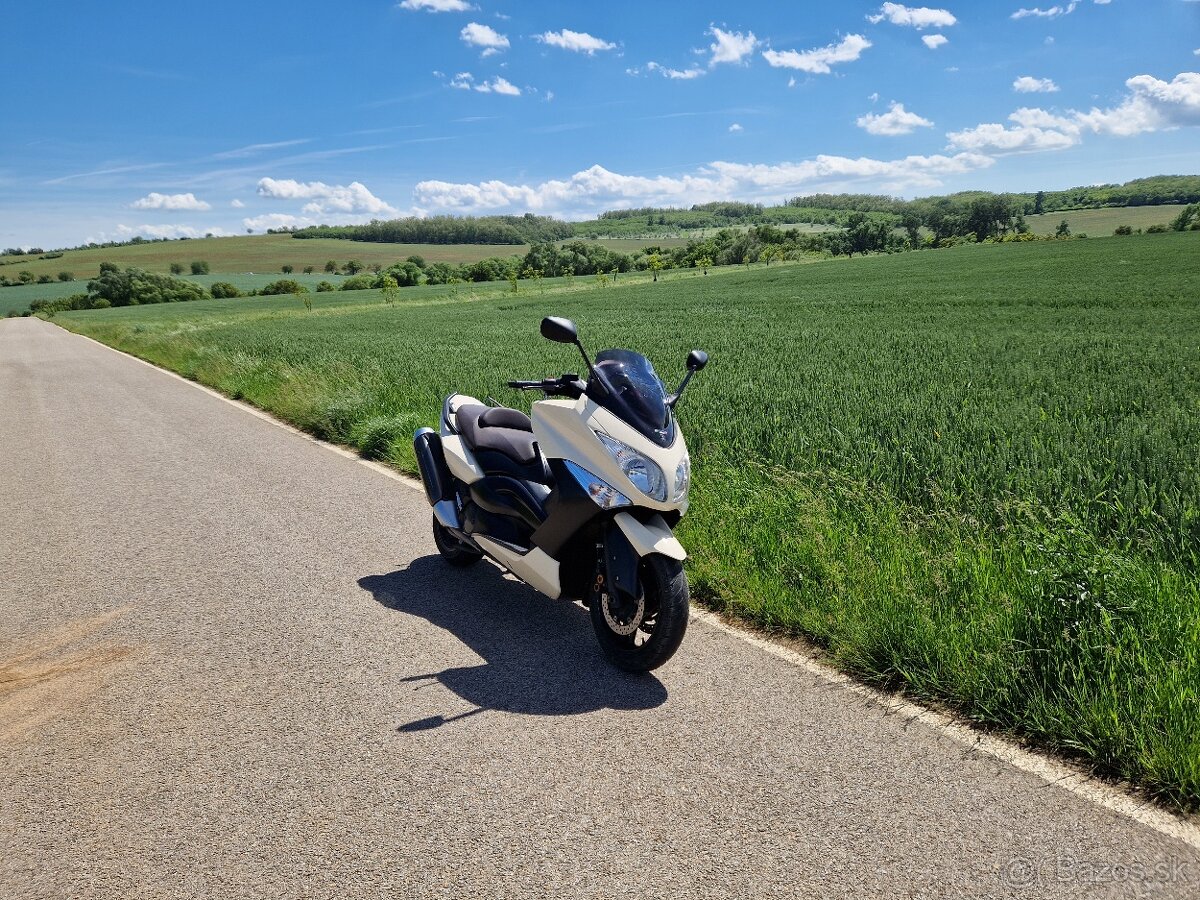 Predám YAMAHA T Max 500