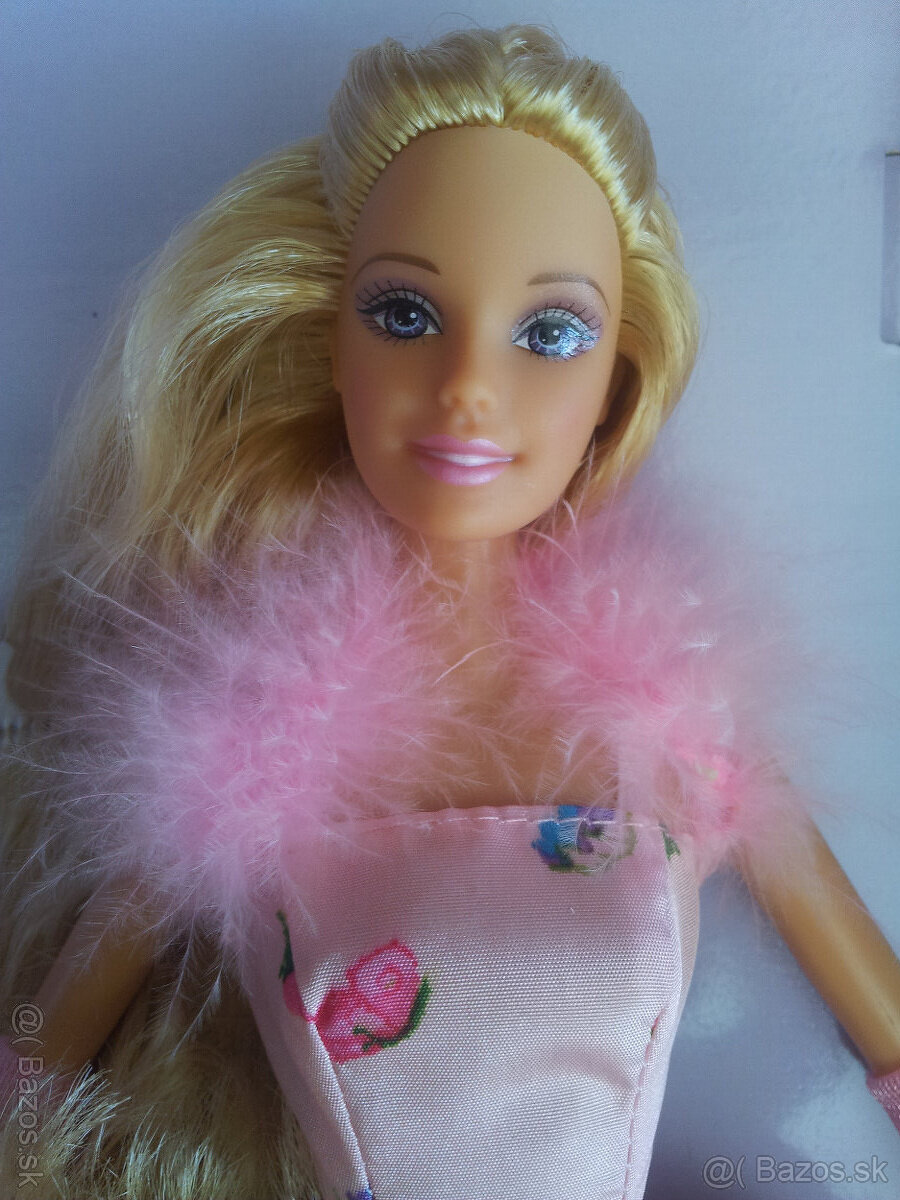 Barbie kvetinove prekvapenie 2002