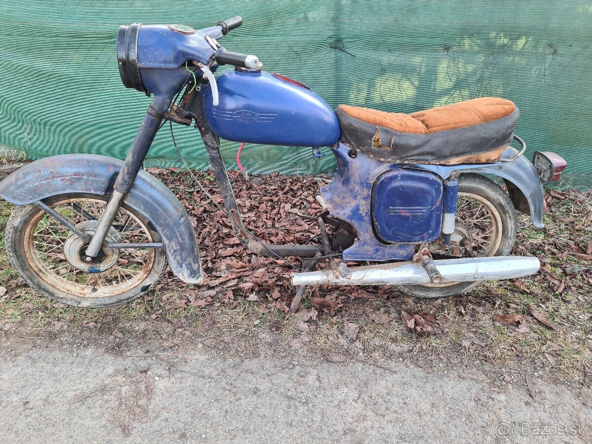 Jawa 250/353 kyvacka