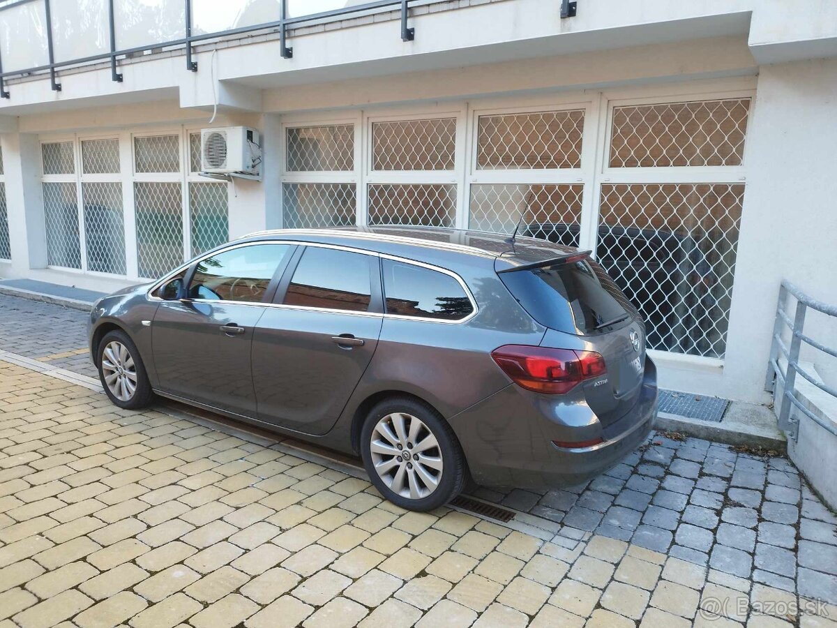 Opel Astra Sport Tourer