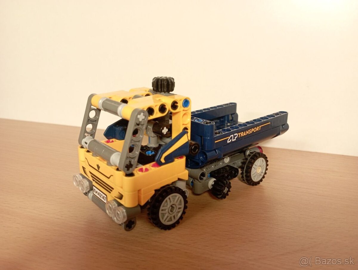 LEGO Technic 42147 Náklaďák so sklápačkou