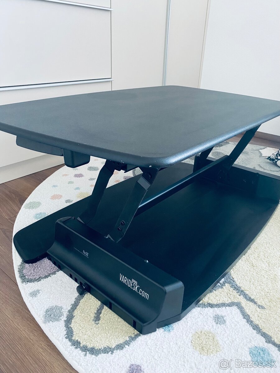 Stolný podstavec pod počítač Varidesk