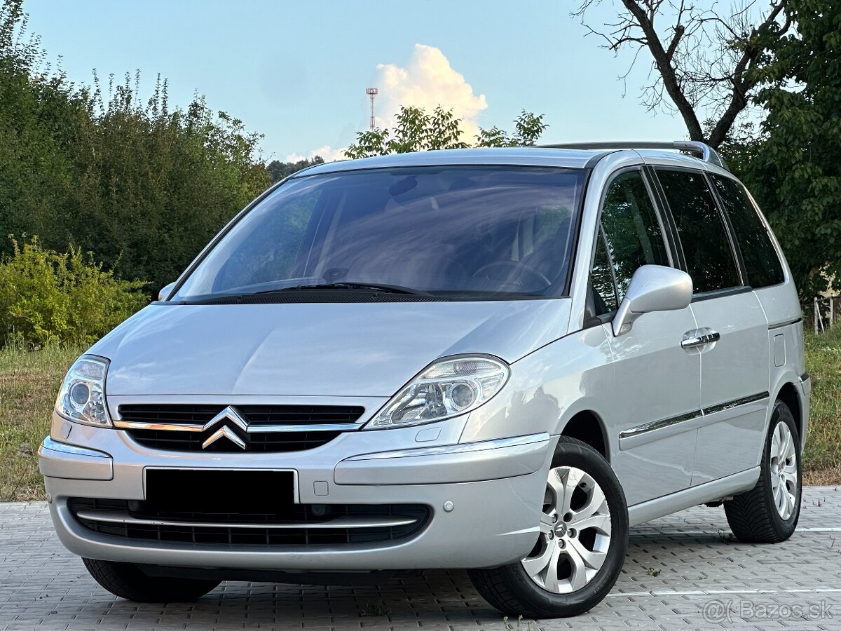 CITROEN C8 2.0 HDi 100 kw 136 ps Freeride 2013 NAVI ŤAŽNÉ