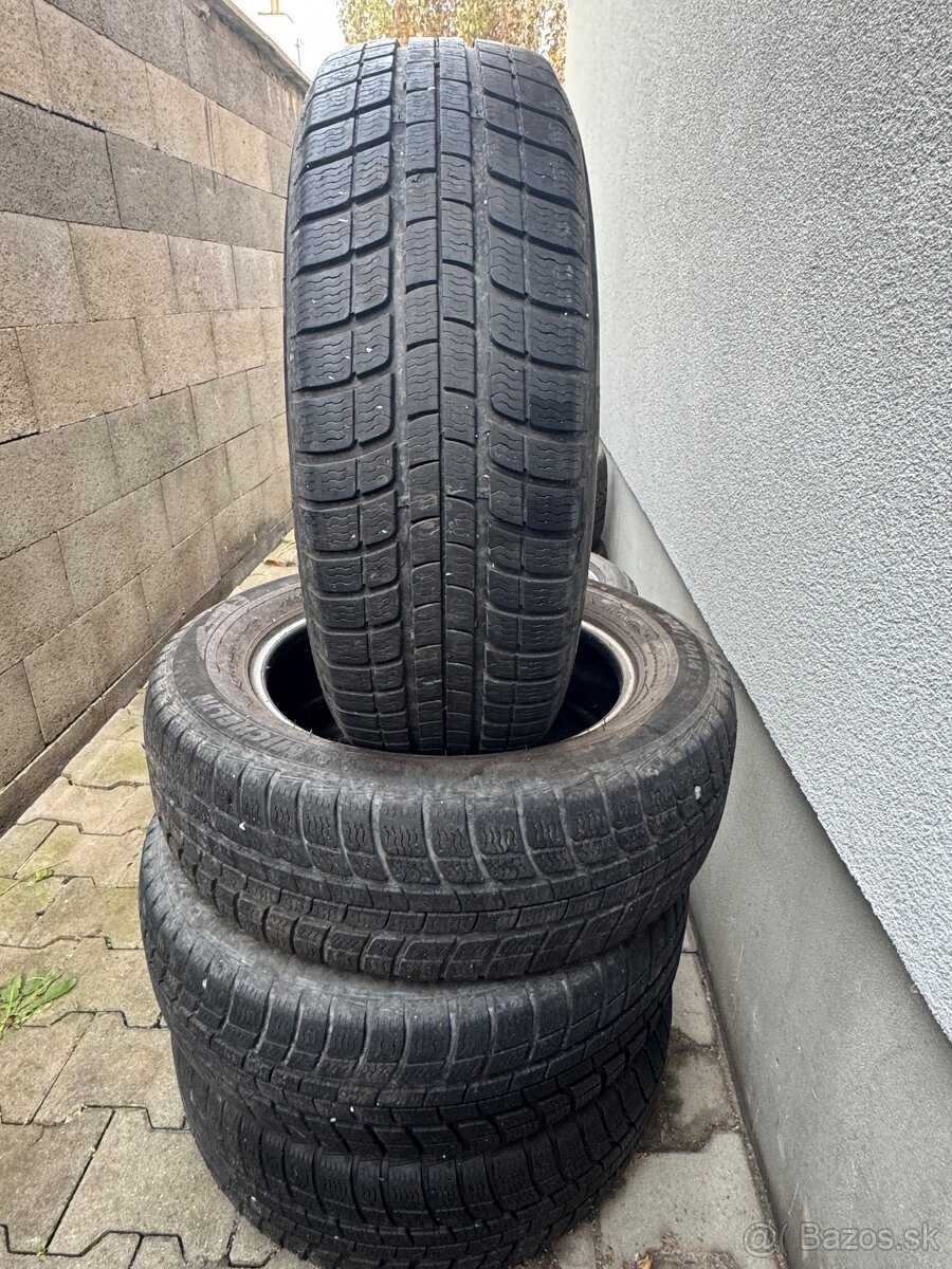 Michelin 205/60 r16 zimné