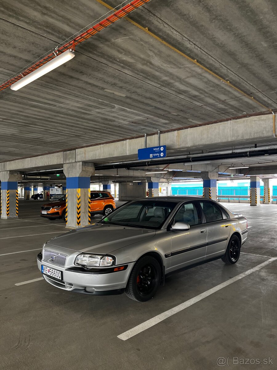 Volvo S80