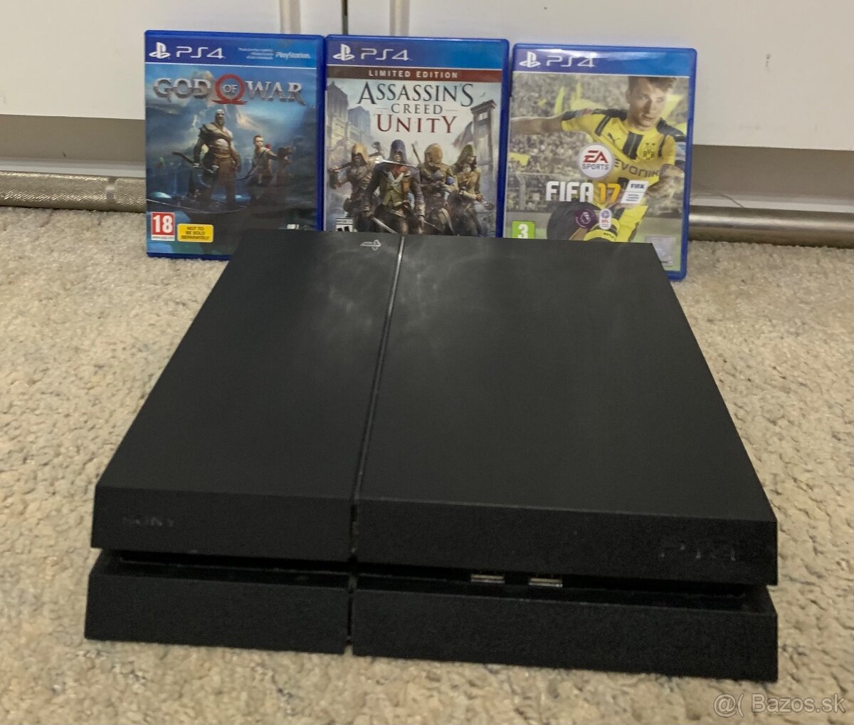 Predám Playstation 4