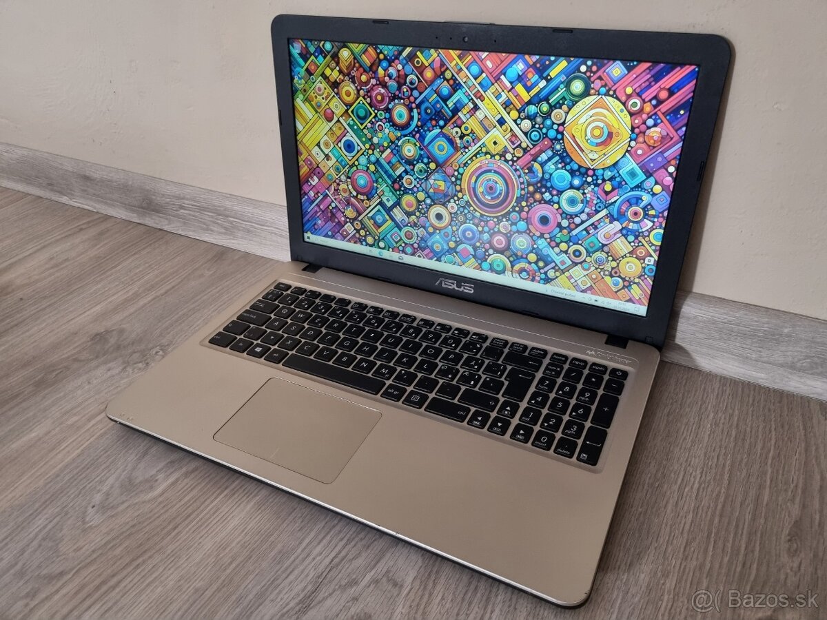 ▼Asus X540LA - 15,6" / i3-5005U / 4GB / SSD / ZÁR▼