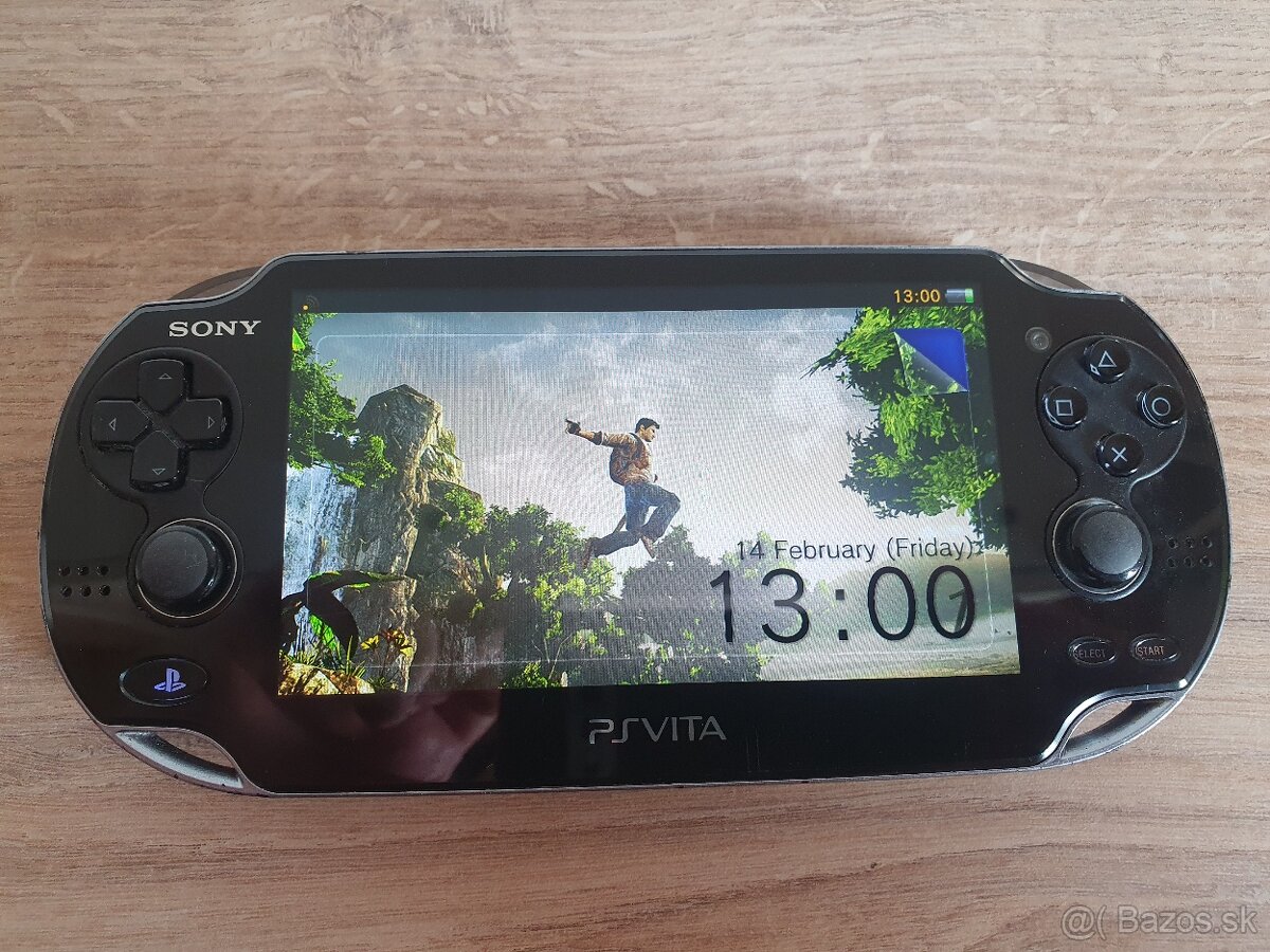 Predám PS Vita + 13 hier