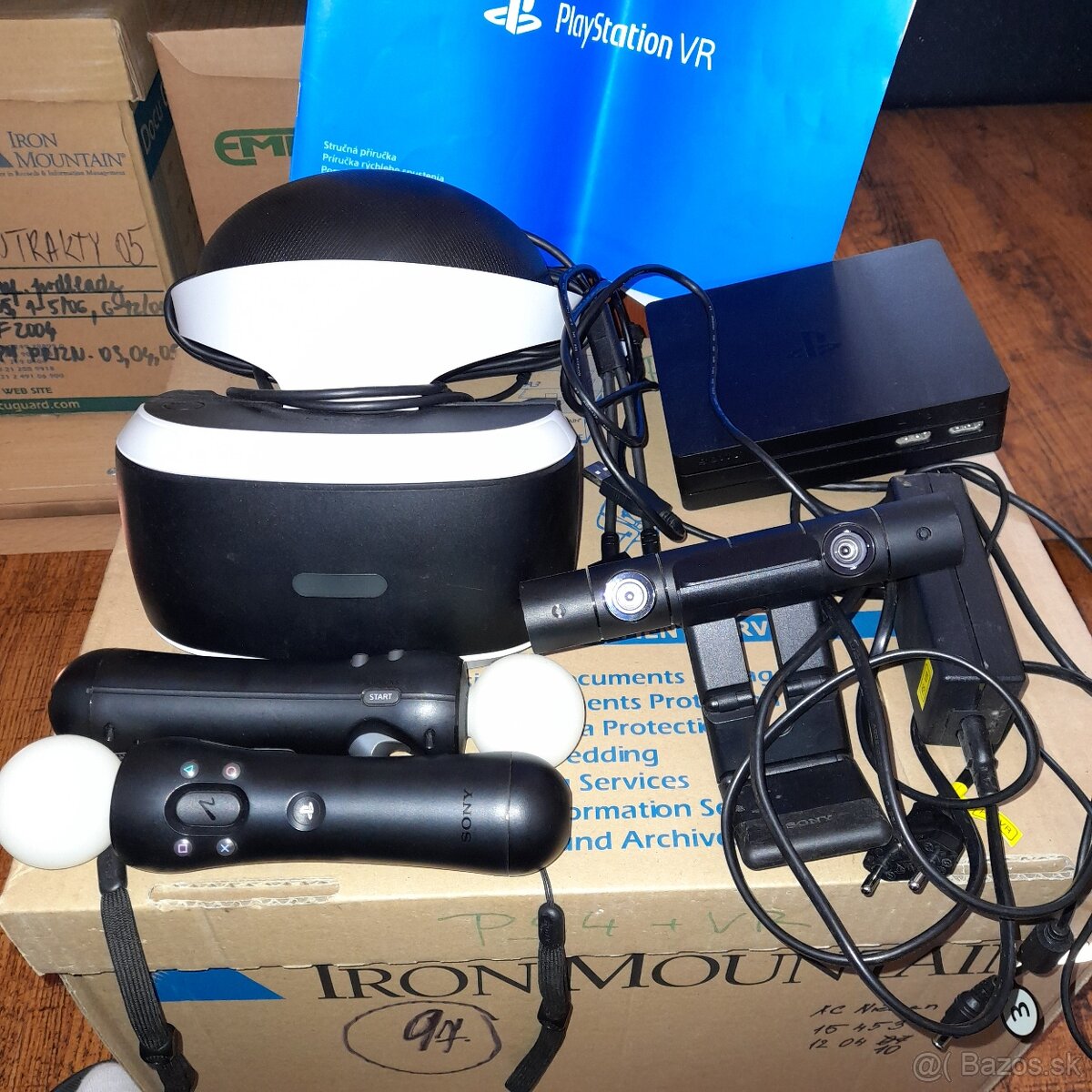 Ps4 + VR+ ovládače + hry+ slúchadlá