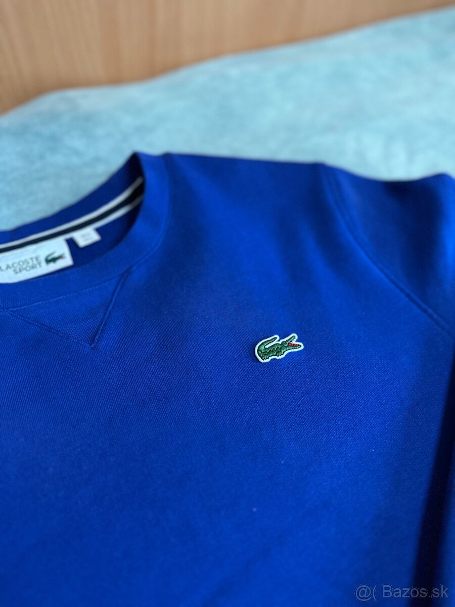 Lacoste sweatshirt