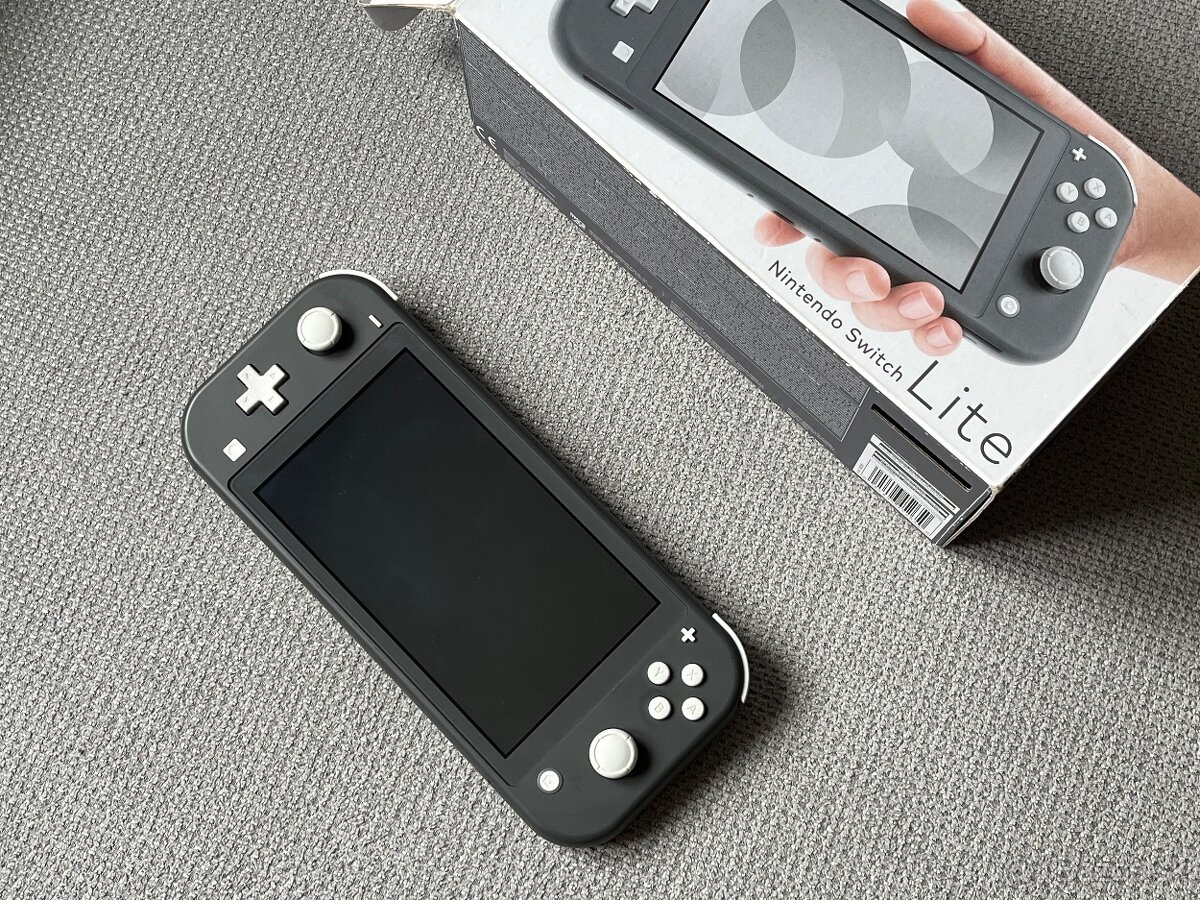 Switch Lite na náhradné diely