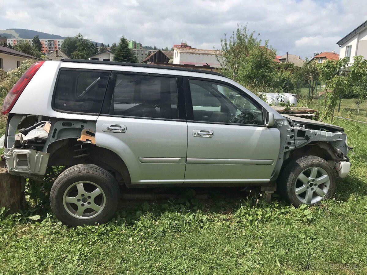 Rozpredám Nissan X-Trail 2.2 DCI