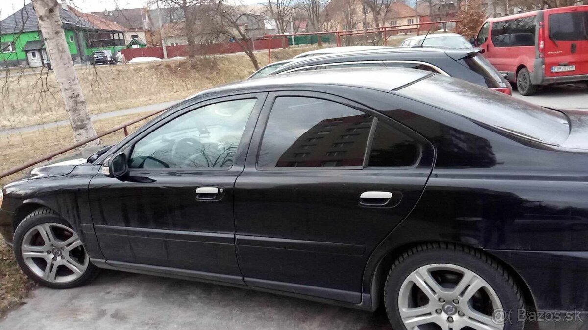 Predám Volvo s 60