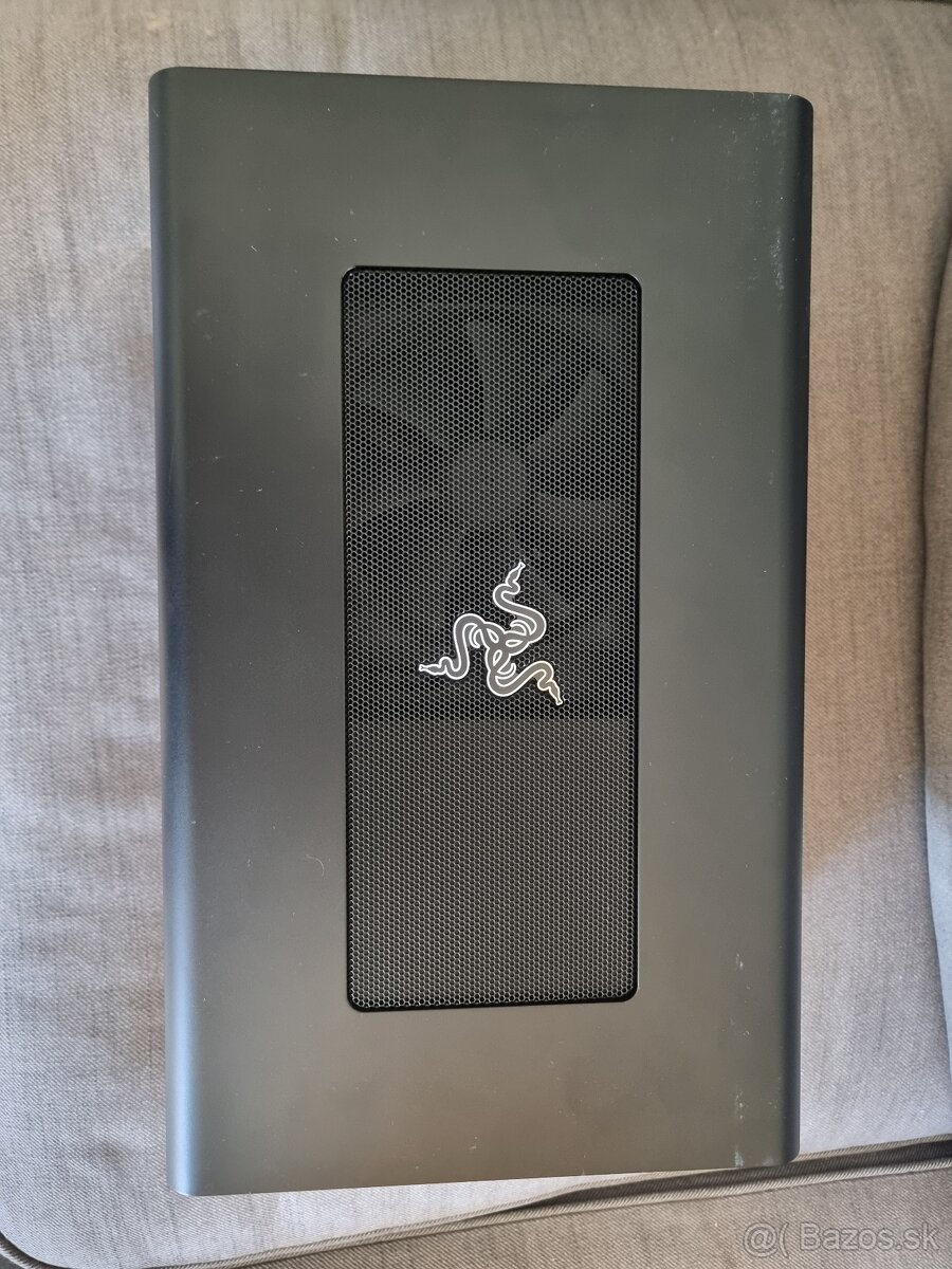 Razer Core X (eGPU) s RX570 Red Devil