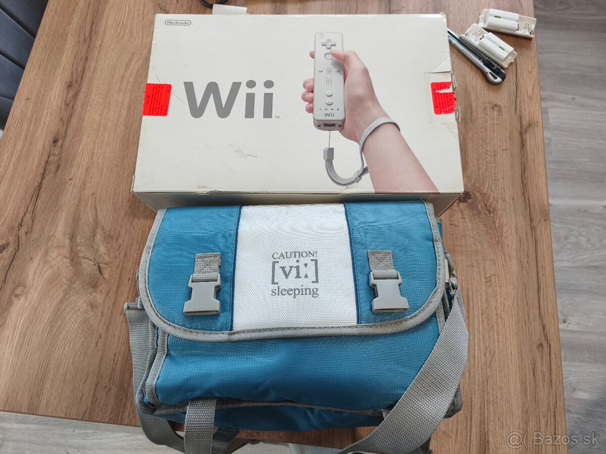 Nintendo Wii komplet + taška