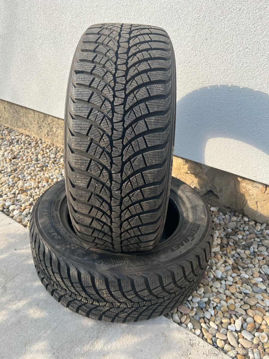 Zimne pneu 245/55 R17 Kumho