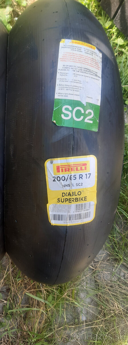 PIRELLI 200/65R17 DIABLO SUPERBIKE SC2