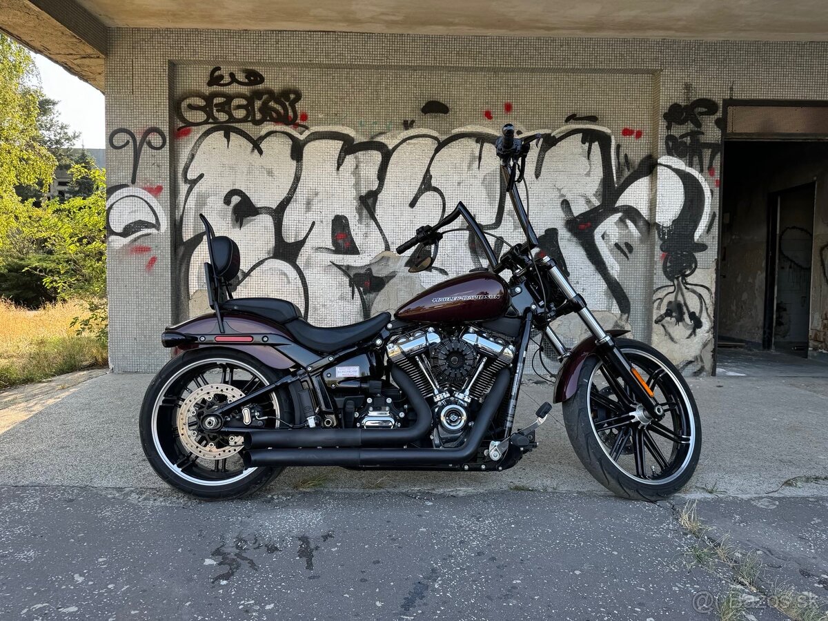 Harley Davidson Breakout