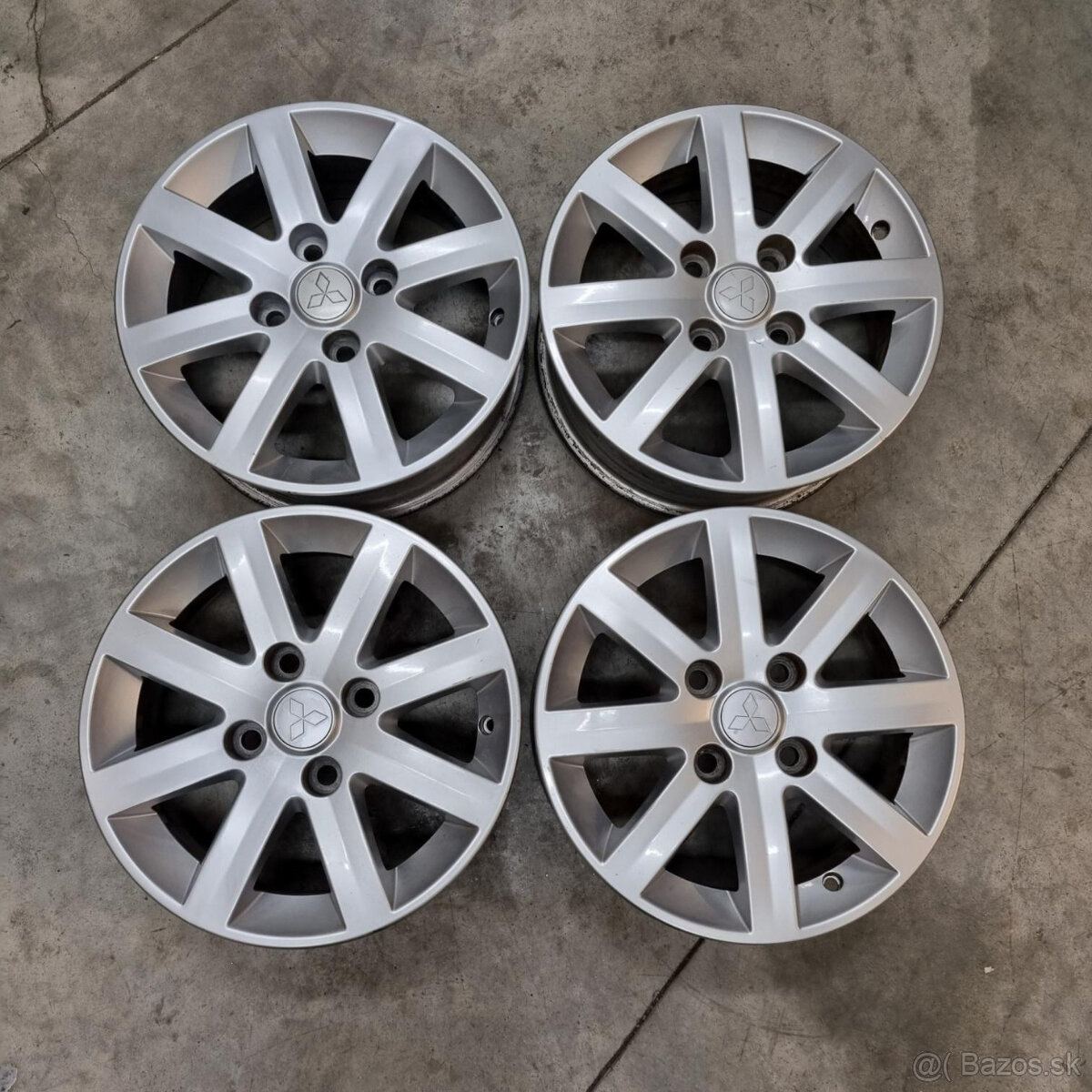 MITSUBISHI disky 5x114.3 R15 ET46