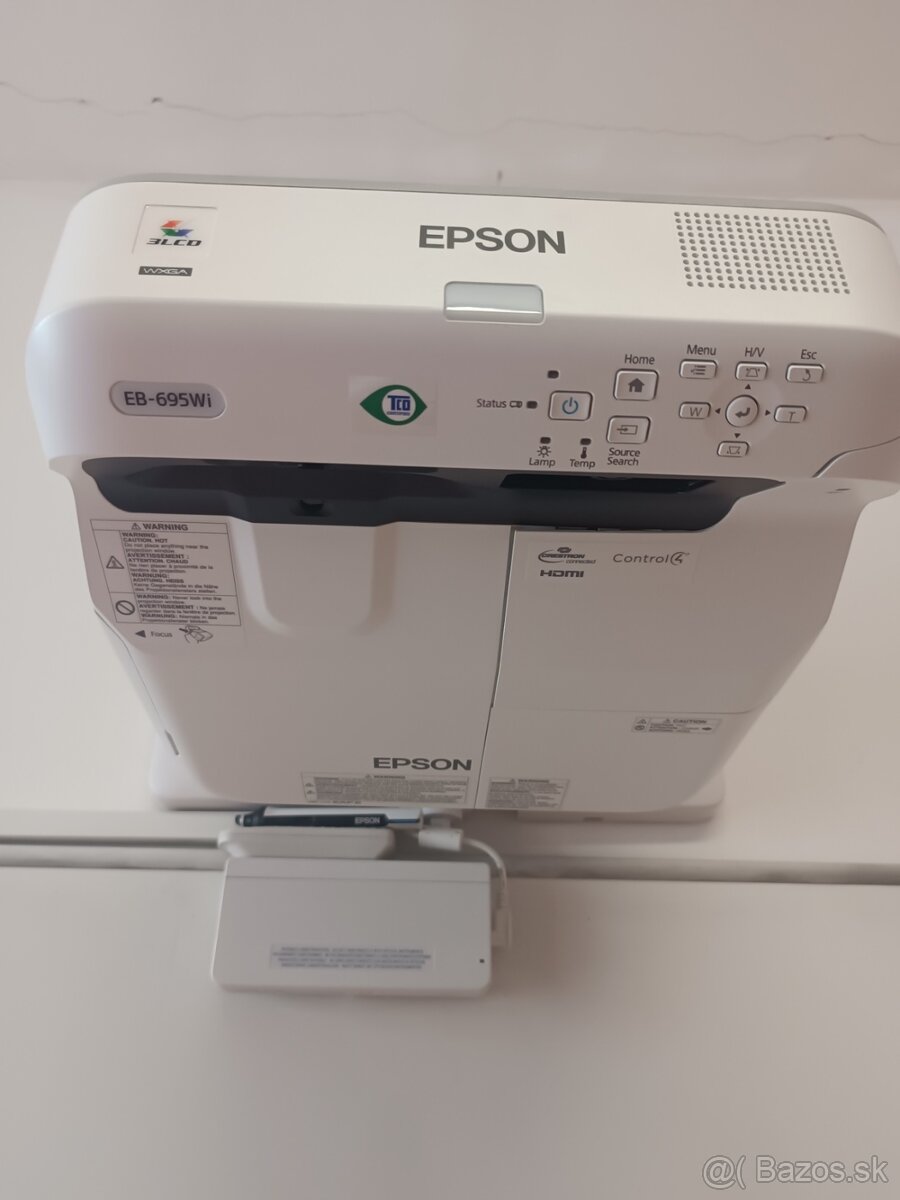 EPSON EB 695Wi