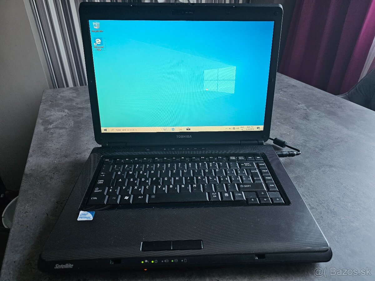 Predam notebook Toshiba win 10