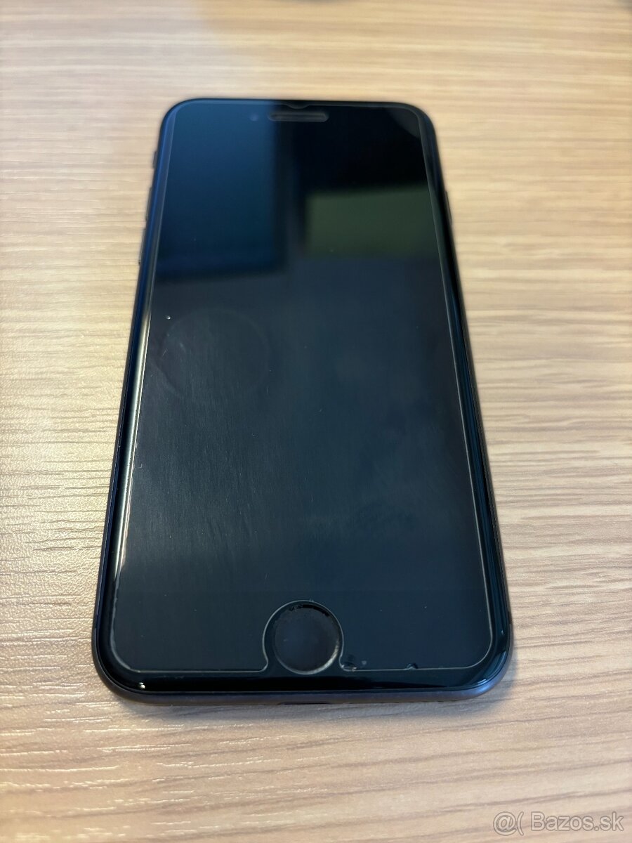 Iphone 8 64GB space gray čierny