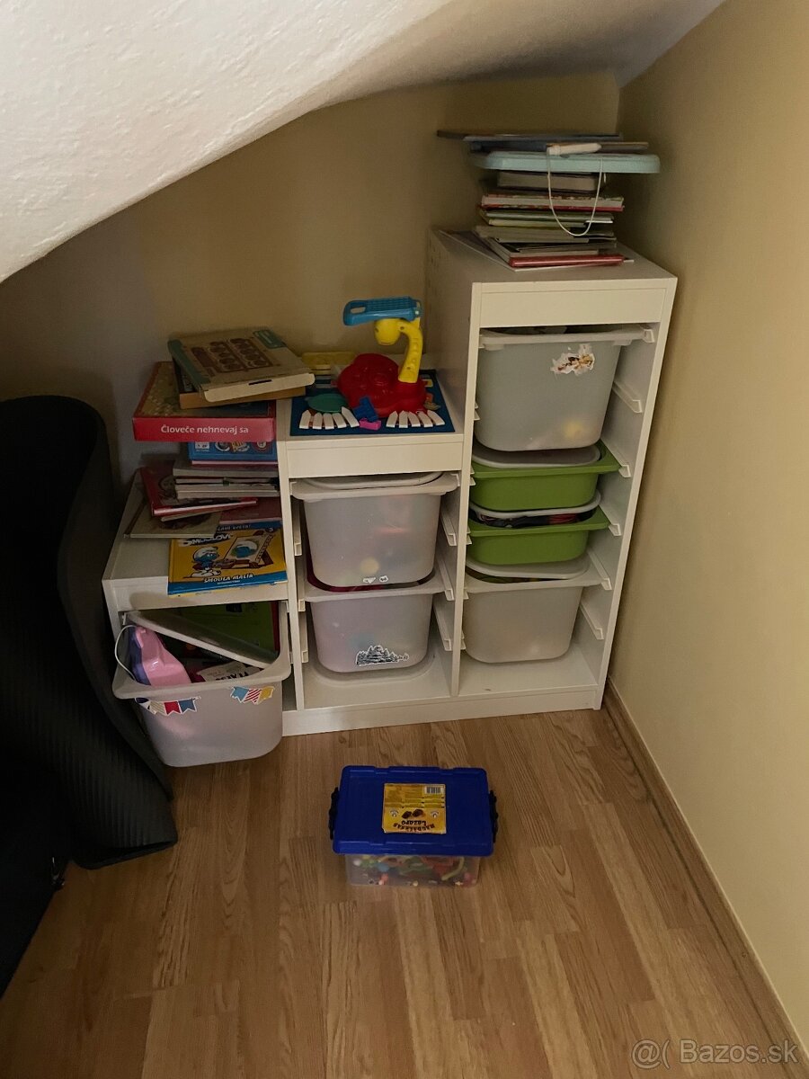 Ikea trofast s boxami