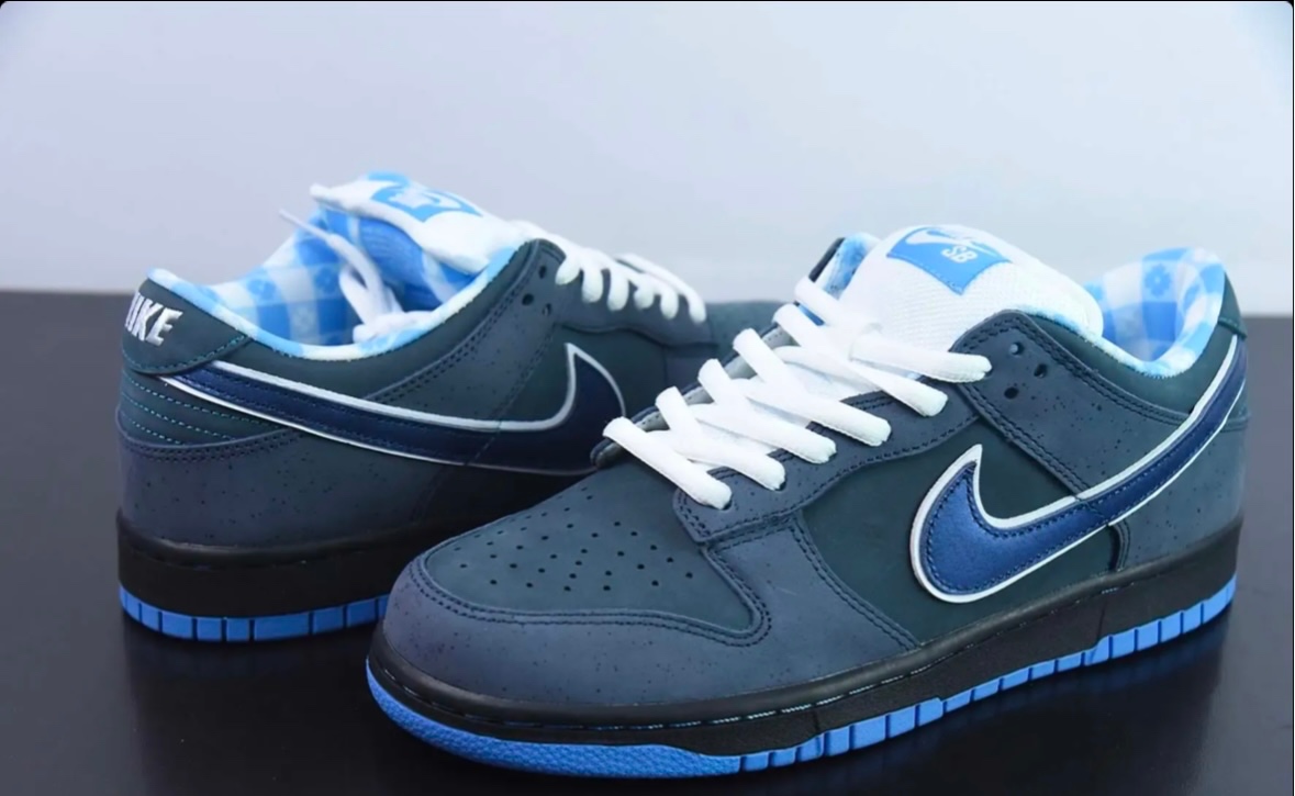 Nike SB Dunk Low Blue Lobster