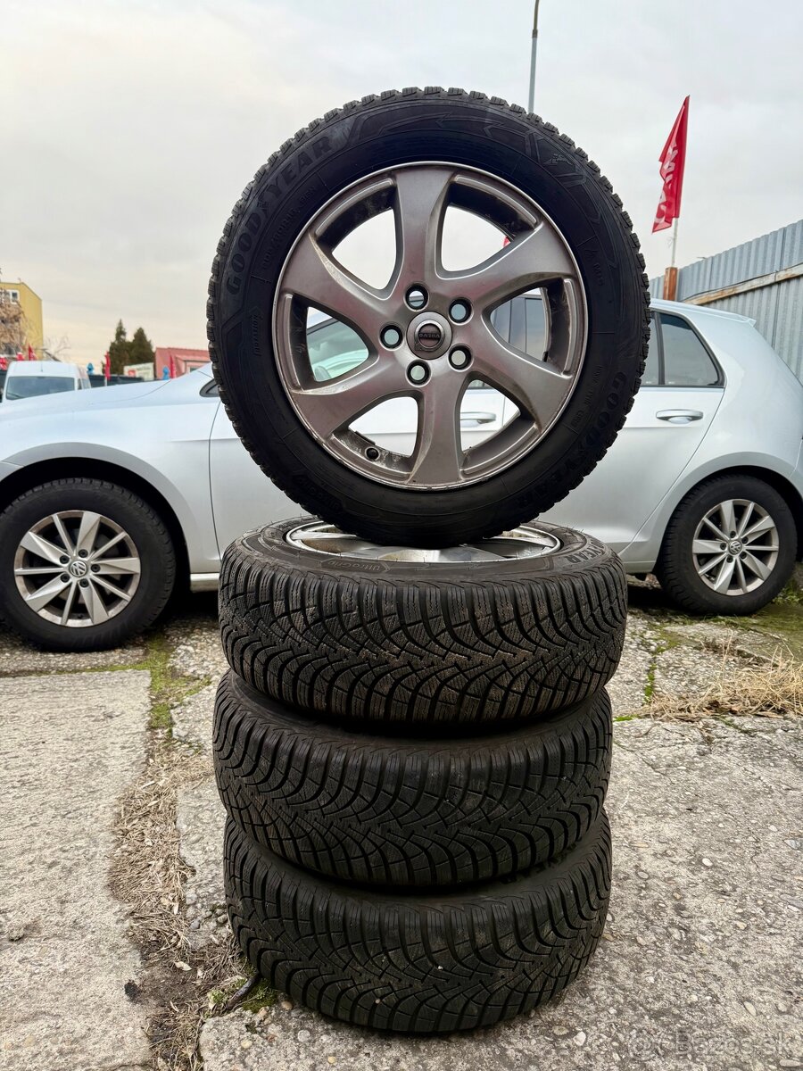 Kompletná sada diskov Volvo s pneu 205/60 R16