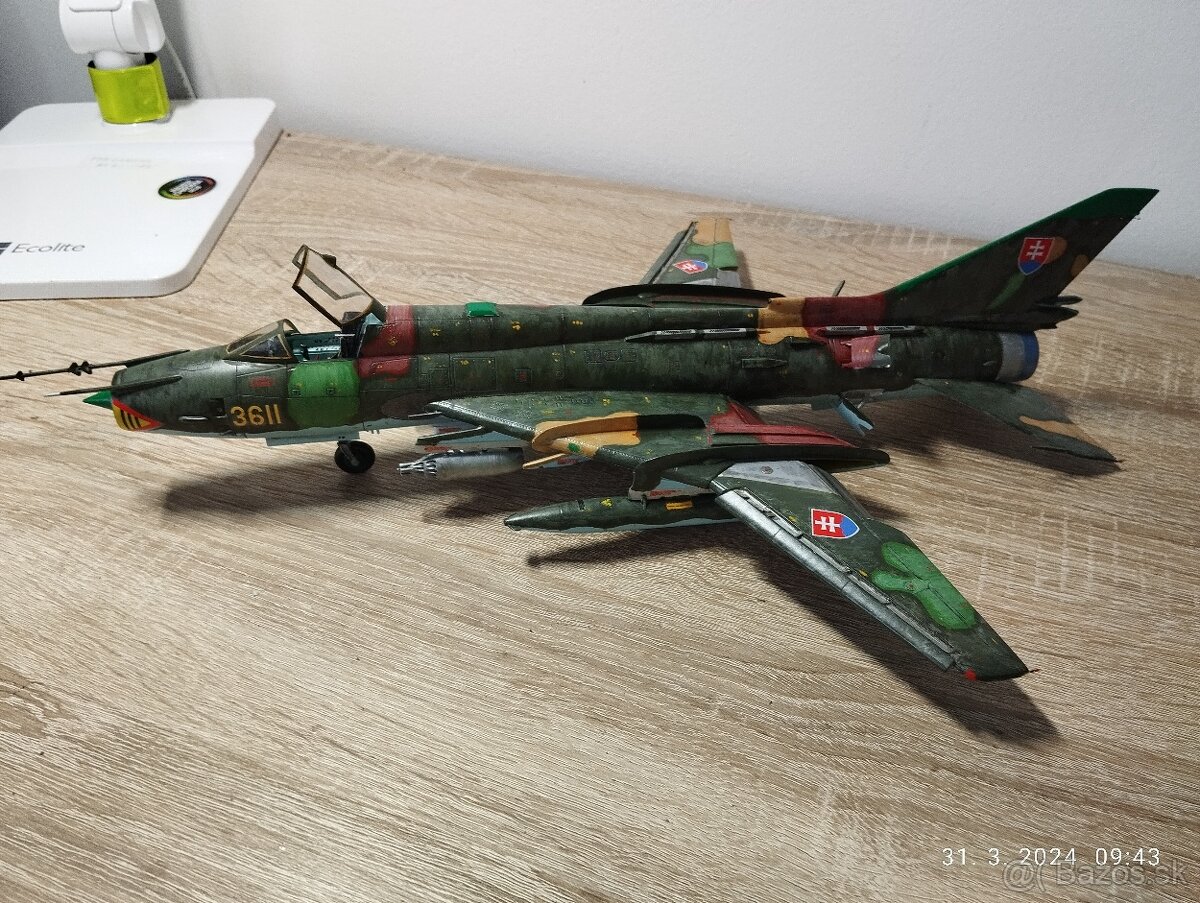 plastikový model Su-22 1/48