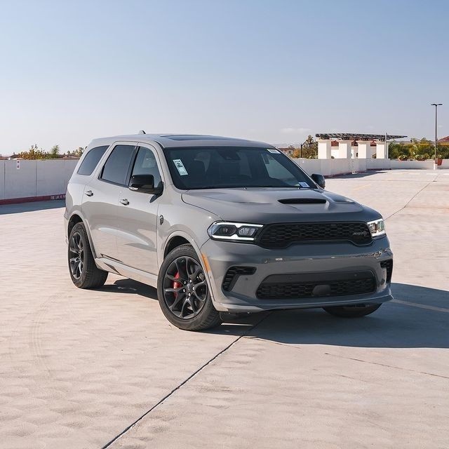 Kúpim dodge durango