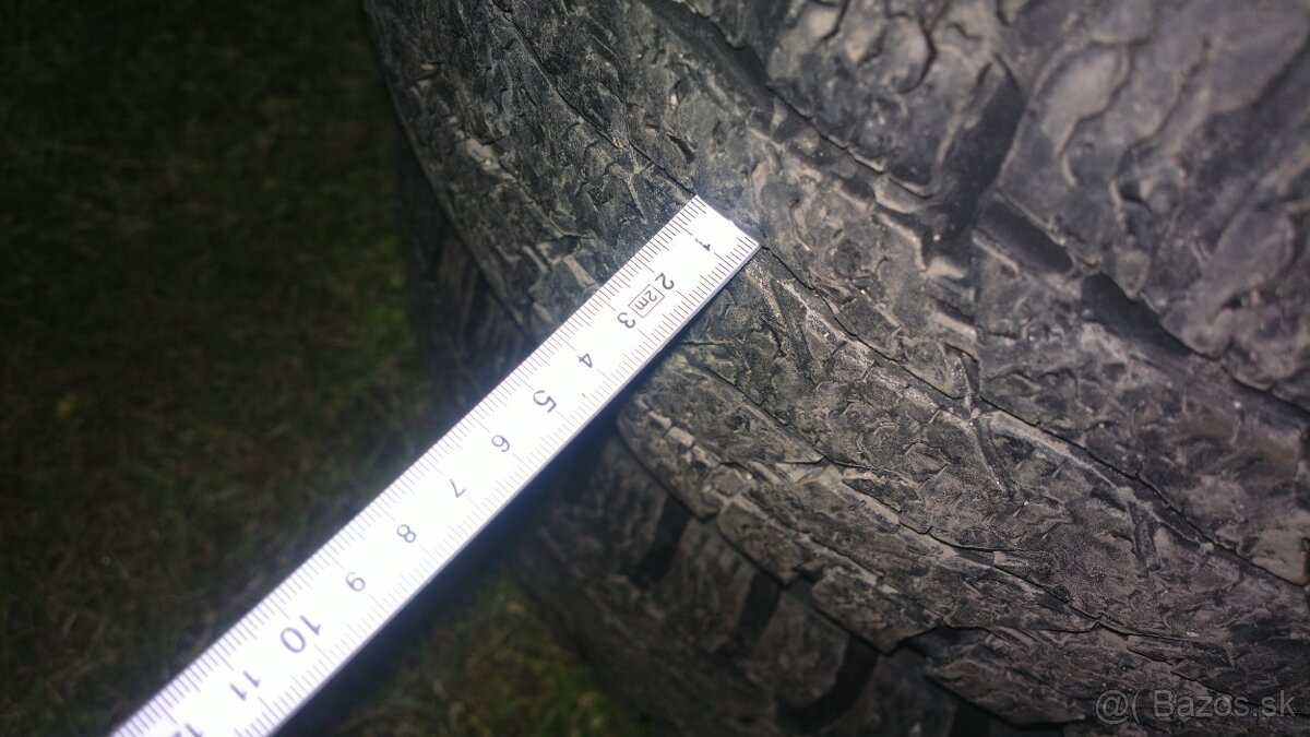 Nokian WRC3 STUDLESS....Gumy 225/70 R15 112/110S