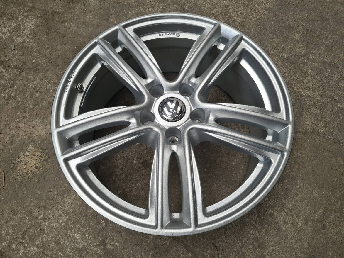 5x112 r18 ET30 x 8J elektróny ŠKODA, VW, SEAT, AUDI,MERCEDES