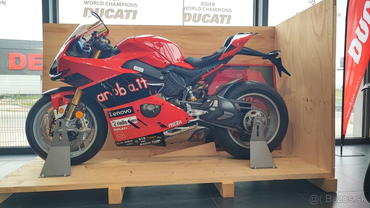 Ducati Panigale V4 Bautista 2022 World Champion Replica