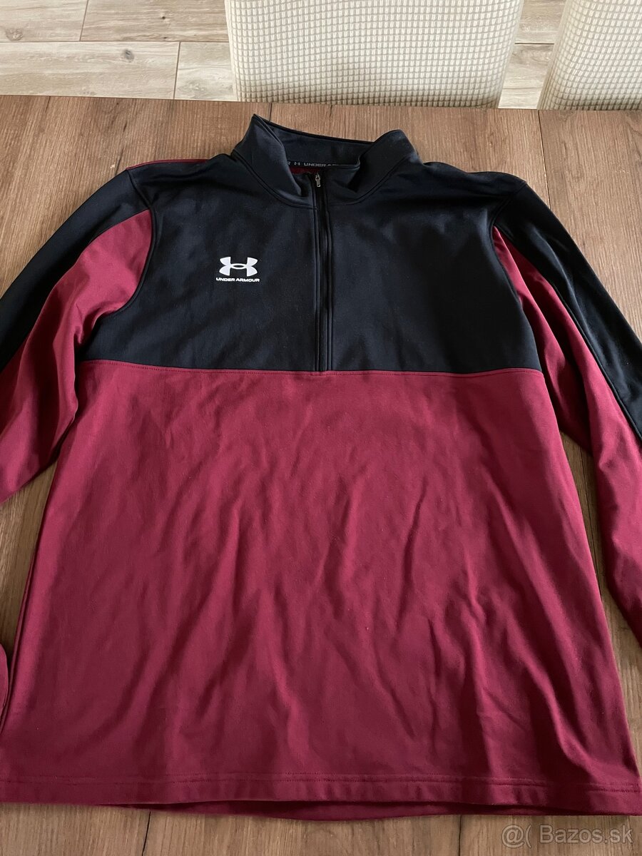 Under Armour sveter