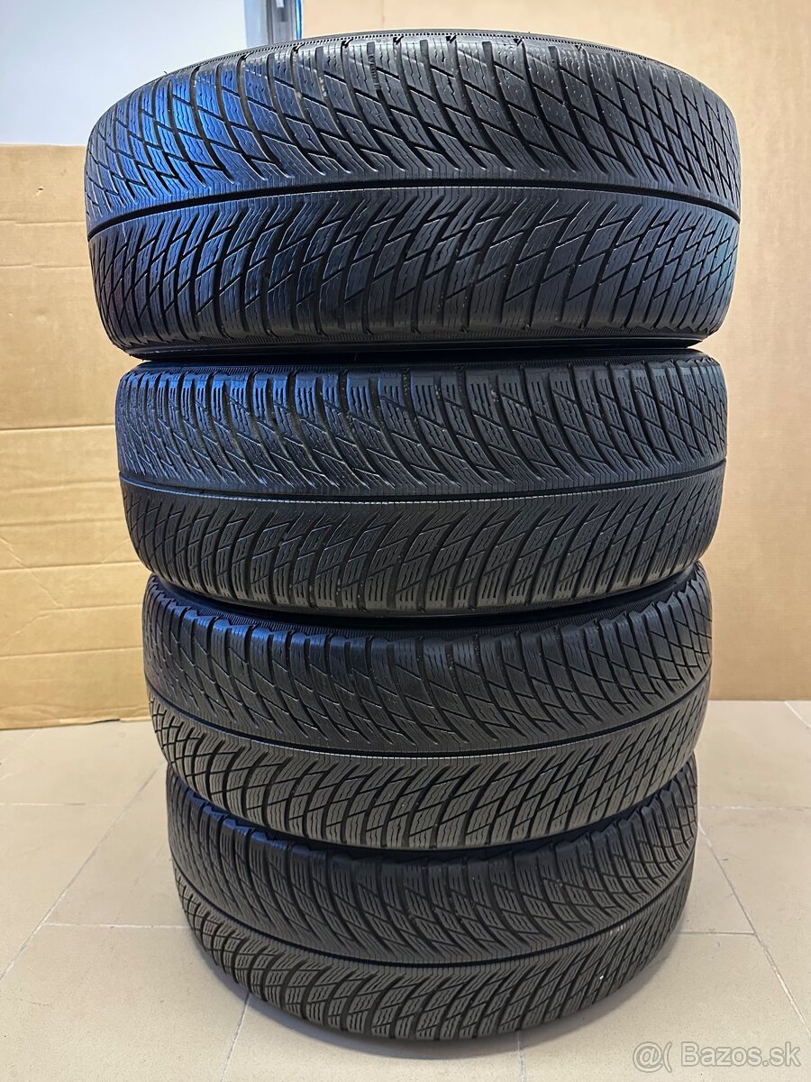 Michelin Pilot Alpin 5 SUV 235 55 R19