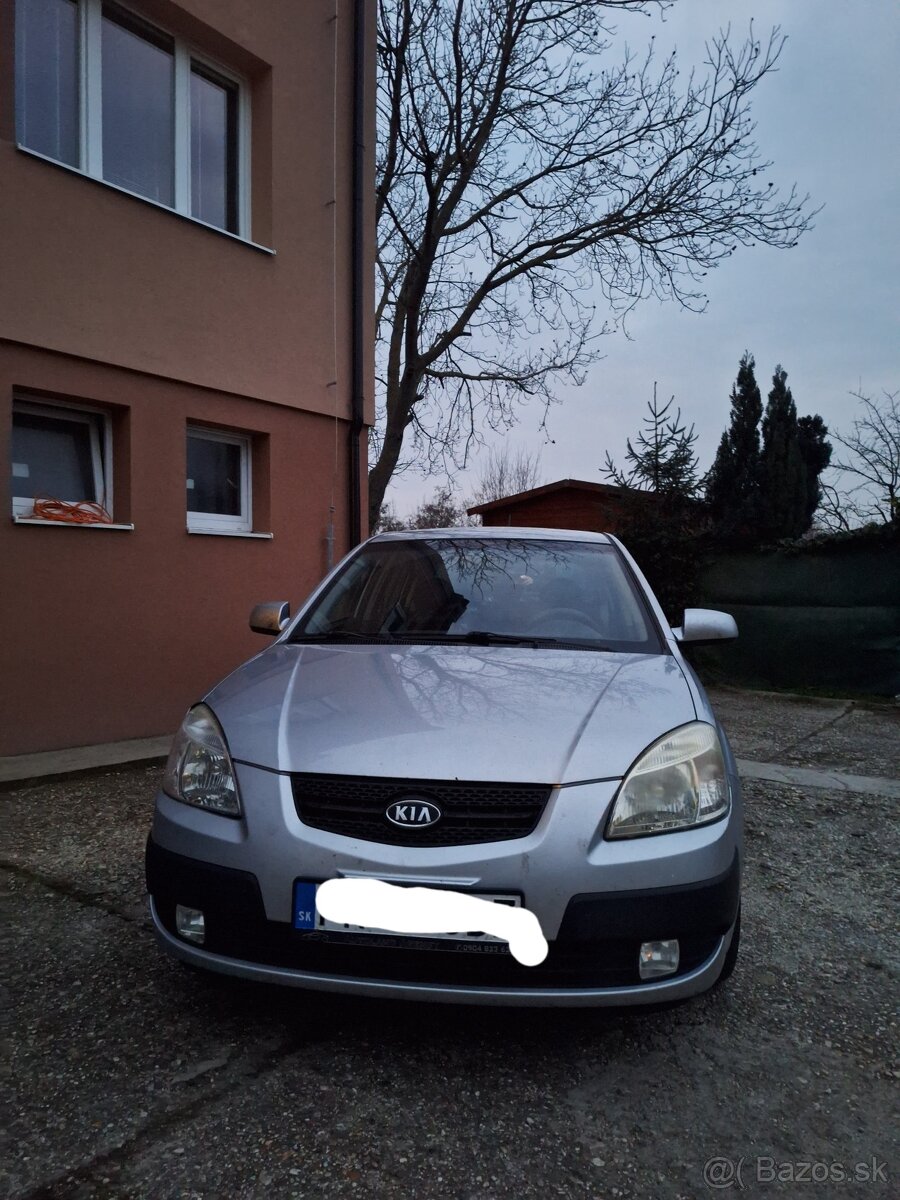 KIA RIO 1.4 benzín