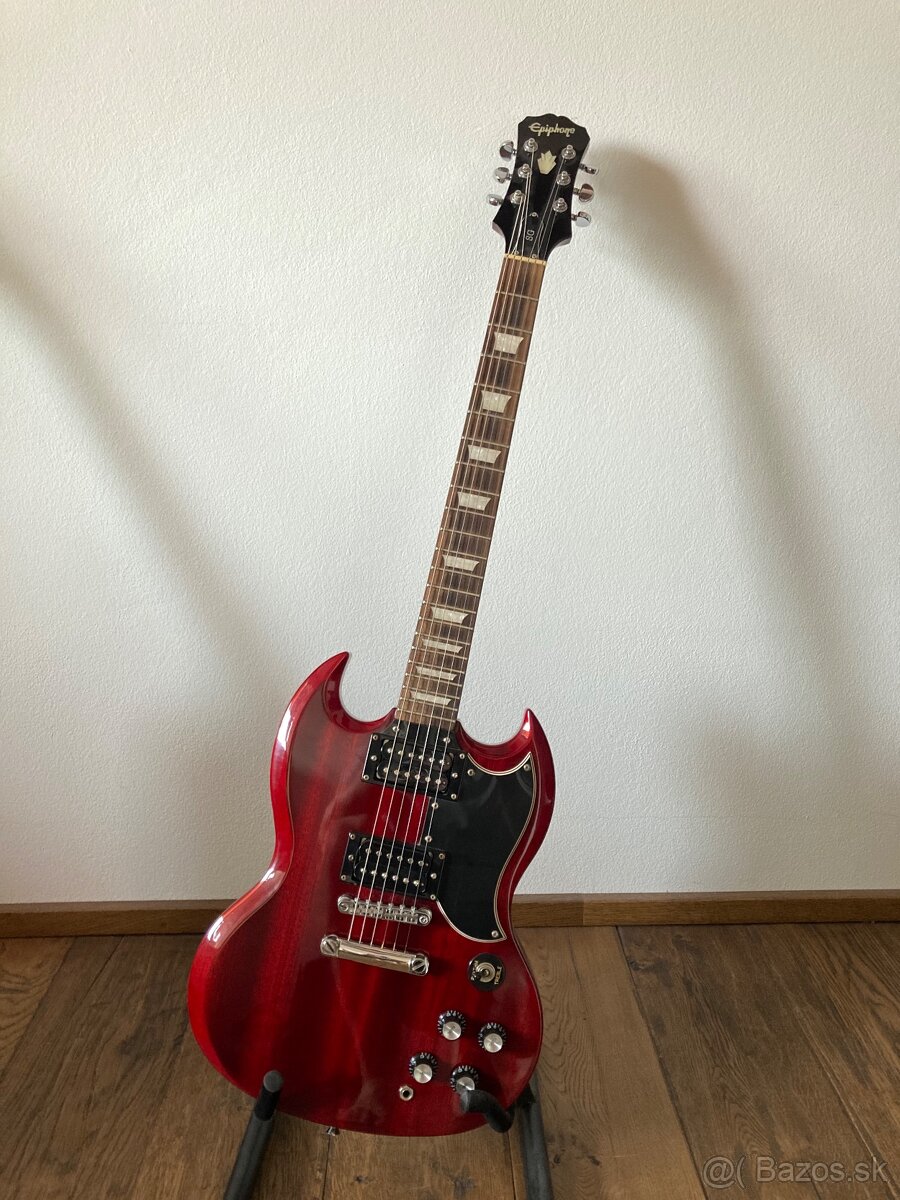 Starsia podarena epiphone G400