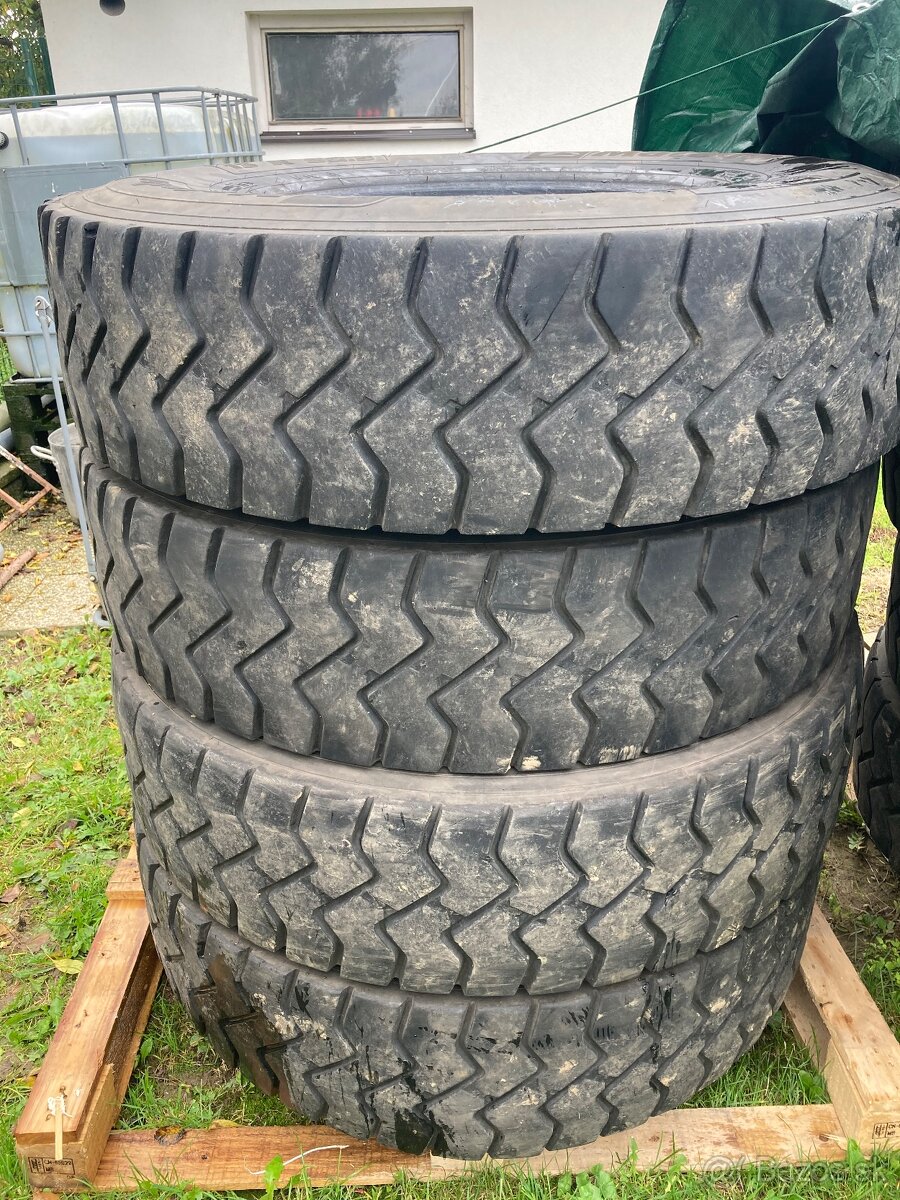 315/80 R 22.5 MATADOR DM4