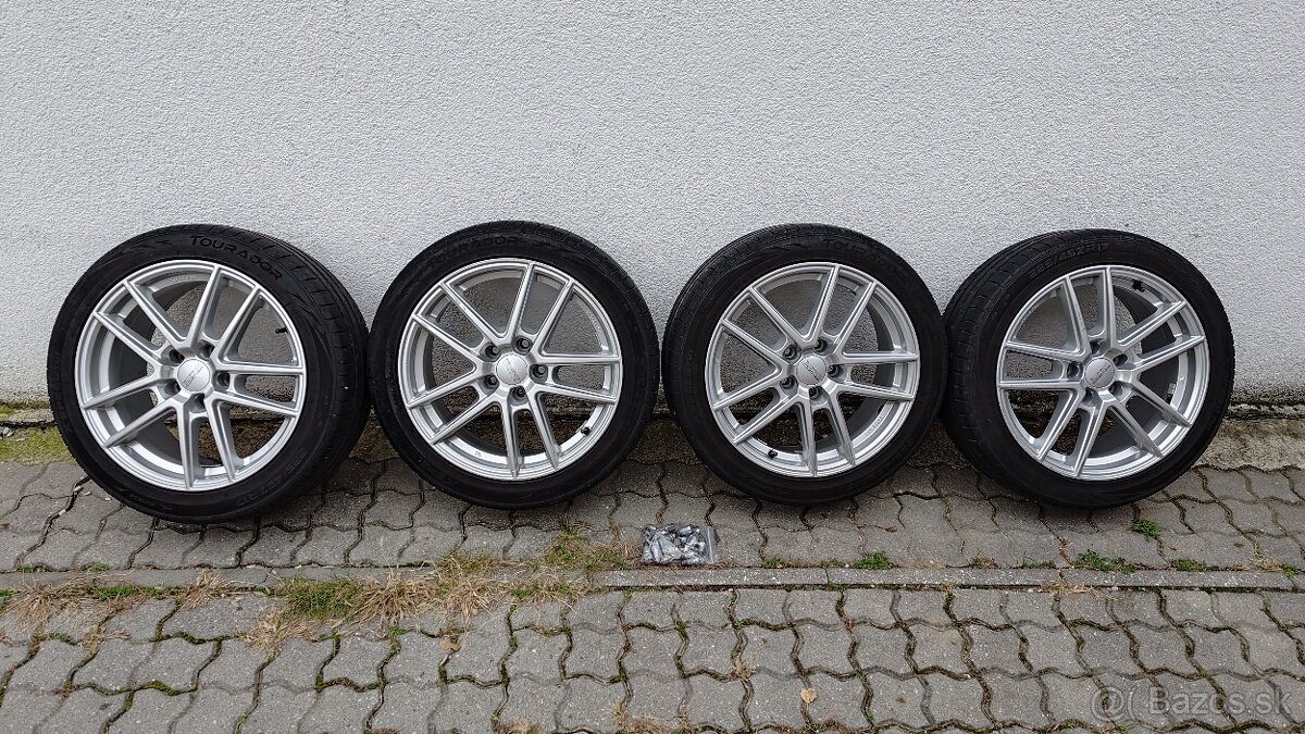 5x112 r17 7,5j ET35 Anzio a letne pneu 225/45