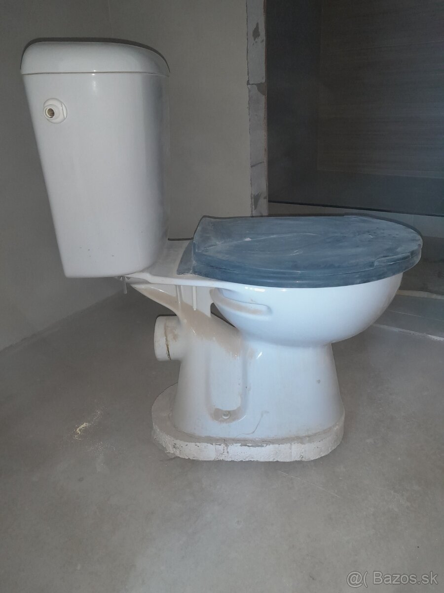 Darujem kombi WC