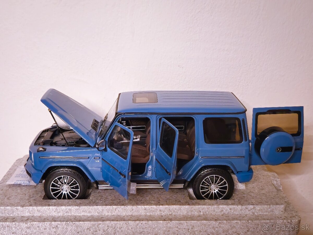 Mercedes G500 1:18 Minichamps