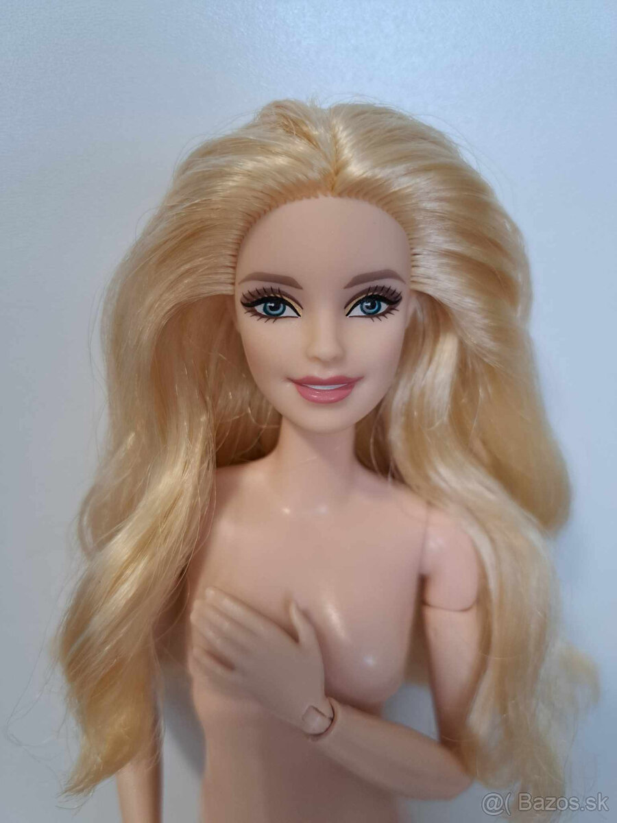 Na predaj zberatelska Barbie Holiday 2016 Millie