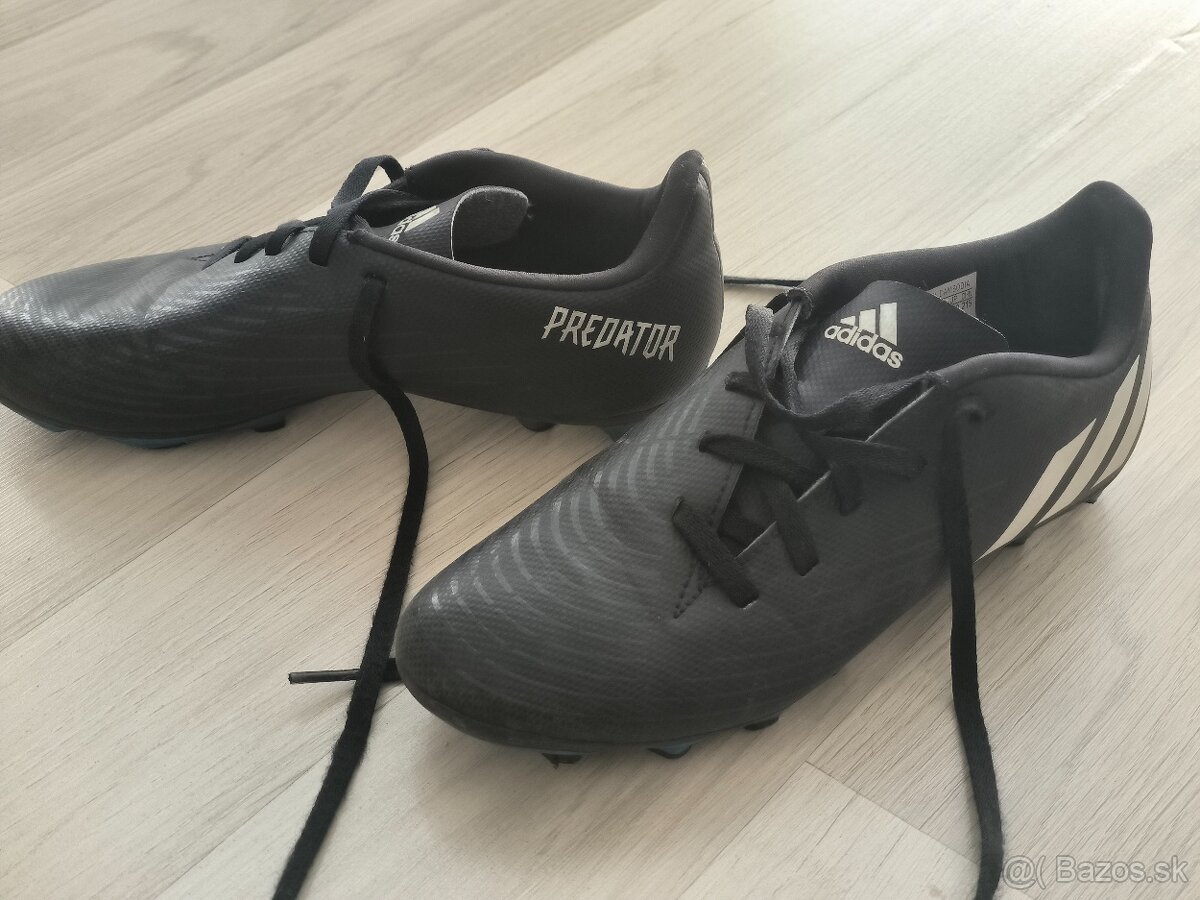 Adidas predátor veľ. 35,5 kopačky