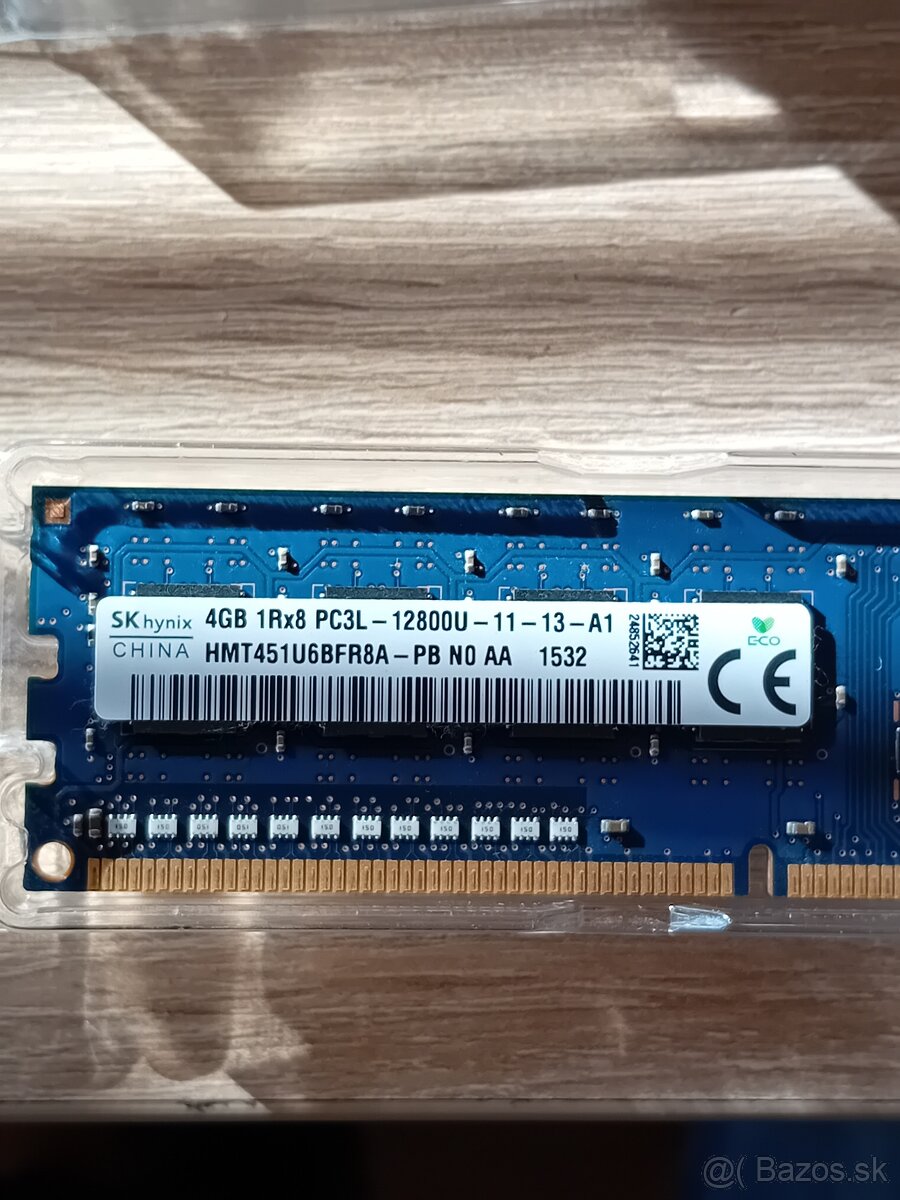 1x DDR3L (4GB) 1xDDR3 (4GB)