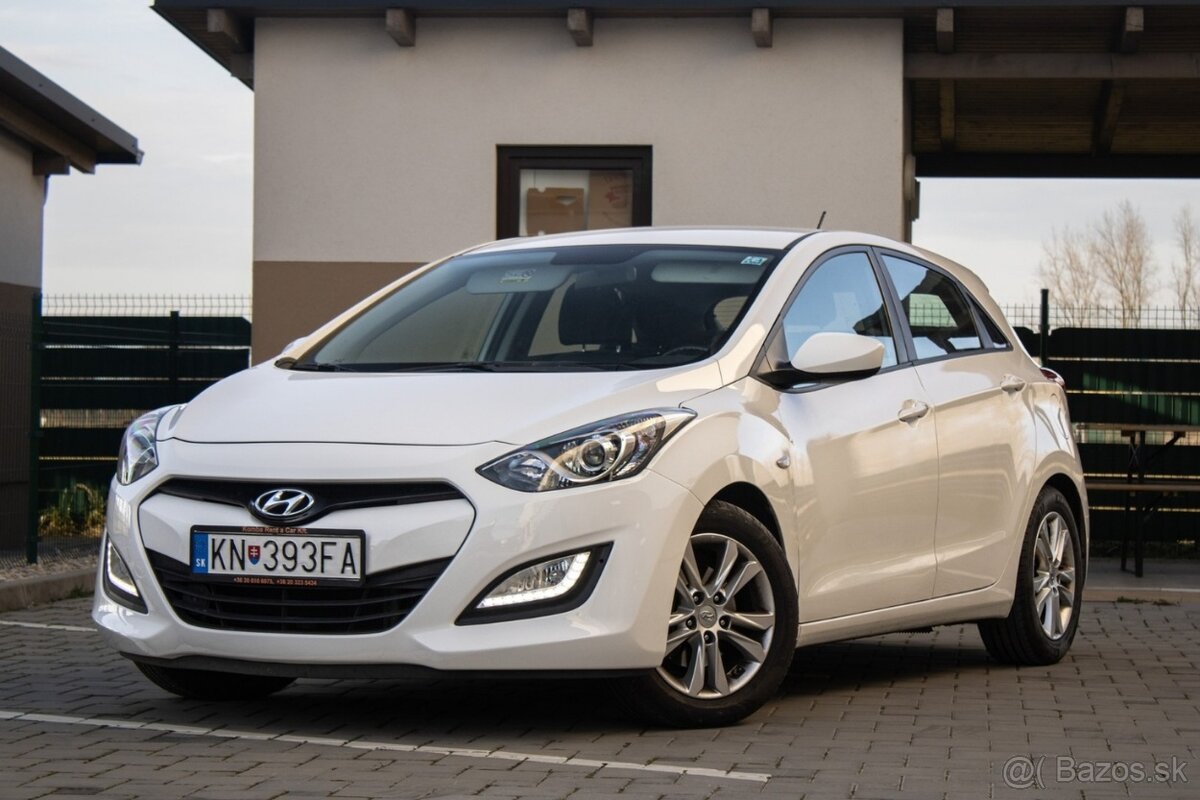 Hyundai i30 1.6 CRDi DOHC 16V Family