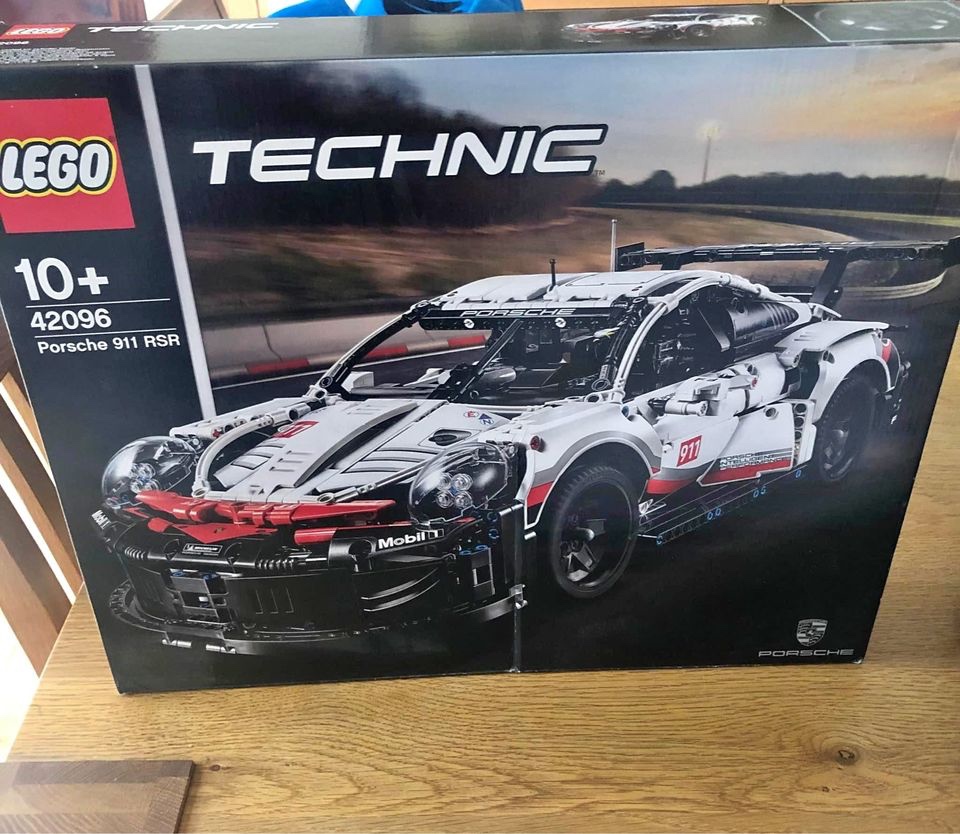 Lego Technic 42096 Porsche 911