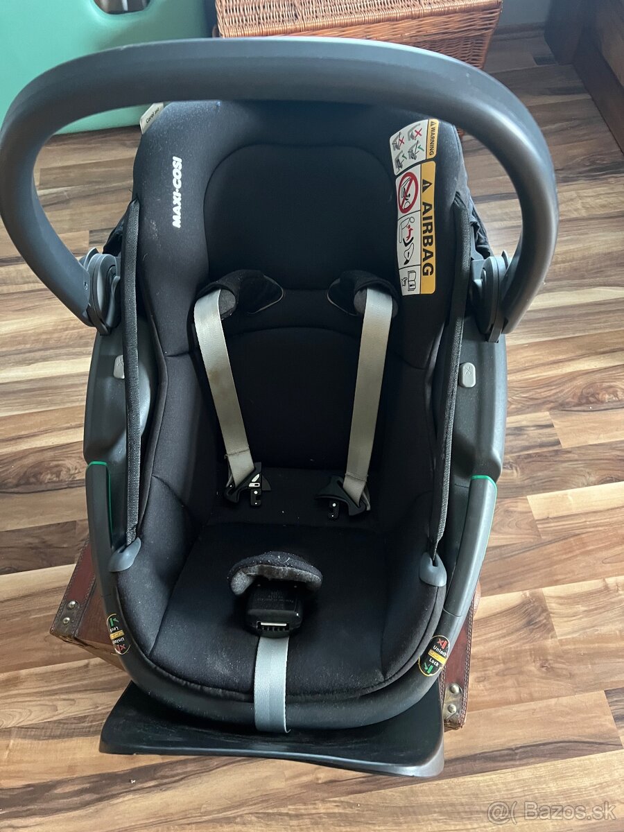 Maxi cosi 360 + family fix 360