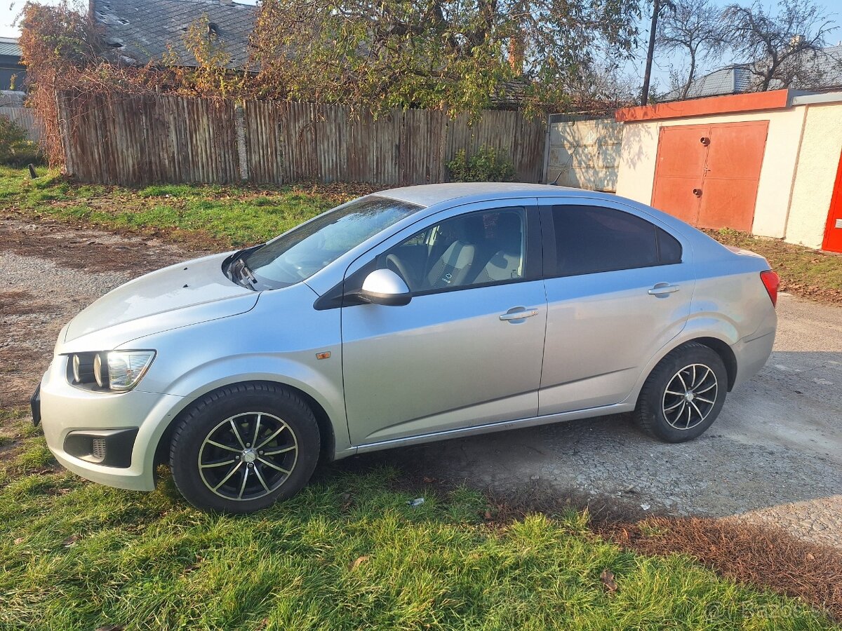 Chevrolet Aveo T300