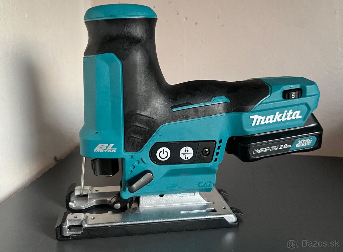 Makita JV102DZ Aku priamočiara píla Li-ion CXT 10,8/12V